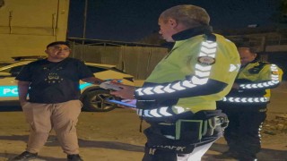 Plakasız trafiğe çıkan sürücü ‘dur ihtarına uymadı: 17 bin 879 TL para cezası yazıldı