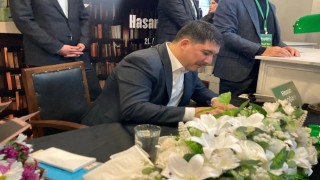 Prof. Dr. Hasan Doğan, Ankara Kitap Fuarında okurlarıyla buluştu
