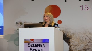Prof. Dr. Özlenen Özkan: İlk rahim naklinde nefesimizi tutarak hastayı takip ettik
