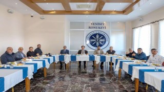 Rektör Emiroğlu, basınla bir araya geldi