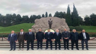 Rektör Hamdullah Şevli, Azerbaycanda resmi temaslarda bulundu