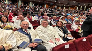 Rektör Özölçer Cumhurbaşkanlığı Külliyesinde gerçekleşen 2025-2026 Akademik Yılı açılış törenine katıldı