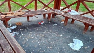 Sahil keyfi çöplüğe döndü: Vatandaş cezai işlem istiyor