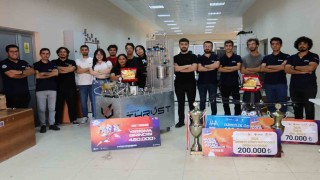 Şampiyon öğrencilerin yeni hedefi: Uzaya çıkmak