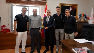 Şampiyon Takım, Albak’ı Ziyaret Etti