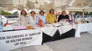 Samsun meydanı hemşehri dernekleri ile şenlendi