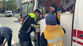 Samsunda motosiklet devrildi: 2 yaralı