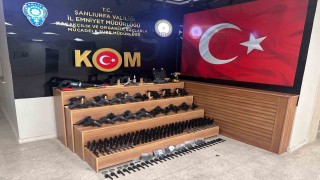 Şanlıurfada 37 tabanca ve çok sayıda silah parçası ele geçirildi