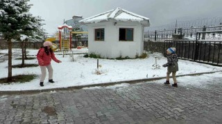 Sarıkamışa mevsimin ilk karı yağdı