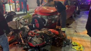 Şerit ihlali 7 aracı birbirine kattı: 2 yaralı