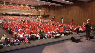 Şermin Yaşar: Türkçenin en orijinal hali köylerde