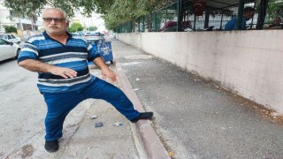 Seyhan Belediyesi parke taşı bulamayınca kaldırımı asfaltladı