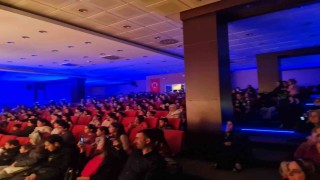 Sincan Belediyesinden Tiyatro Şöleni