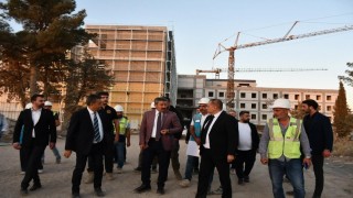 Şırnakta 500 yataklı bölge hastanesinin inşaatı denetlendi