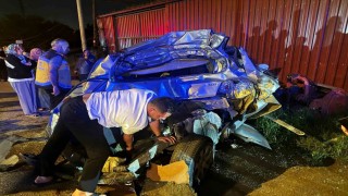 Şoför mahalli dışında hiçbir şey kalmadı: Yaralı sürücü yürüyerek ambulansa gitti