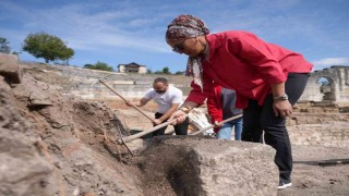 Sosyal Yardım İşleri çalışanları bu sefer tarihe dokundu