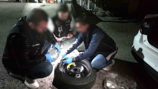 Stepneye zulalanmış uyuşturucu ele geçirdi: 2 gözaltı