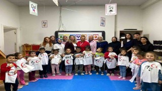 SUBÜ öğrencileri minikleri geleneksel sanatla buluşturdular