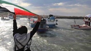 Sumud Filosuna teknelerle destek verip zulme ‘Dur dediler