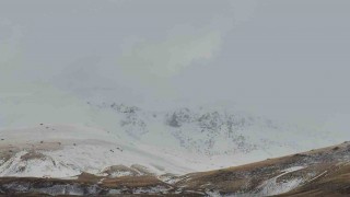 Süphan Dağı beyaza büründü