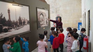 Tarsus Belediyesi, öğrencileri Kubat Paşa Medresesinde tarihle buluşturdu