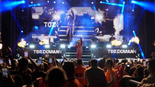 Tarsusta cumhuriyet coşkusu Sefo konseriyle zirveye ulaştı