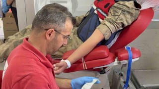 Tatvanda güvenlik güçlerinden kan bağışı