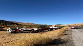 Tatvanda trafik kazası: 2 yaralı