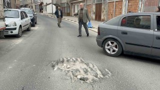 Tekirdağda çukura dalan motosikletli düşüp yaralandı