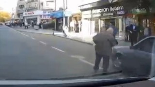 Tekirdağda makas dehşeti: Yaşlı vatandaş kıl payı kurtuldu