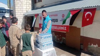 Tekmanda Gazze için hayır çarşısı düzenlendi