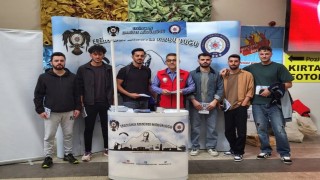 TEM ekipleri üniversiteli gençleri bilgilendirdi