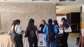 Terör polisi üniversite öğrencilerine terör tuzağını anlattı