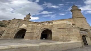 THY bu yıl KKTCye 2,1 milyon yolcu taşımayı hedefliyor