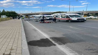 Tırın çarptığı motosikletteki iki genç hayatını kaybetti