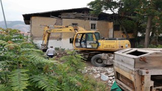 Tokatta metruk binaların yerine otopark yapılacak