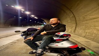 Toprak yığınına çarpan motosiklet sürücüsü hayatını kaybetti