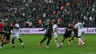 Trendyol Süper Lig: Kocaelispor: 0 - Alanyaspor: 0 (İlk yarı)