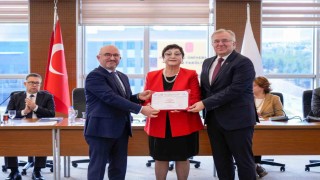 TSEden Hacettepe Üniversitesi Eğitim Fakültesine Kalite Yönetim Sistemi Belgesi