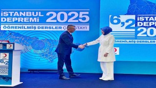 Türk Kızılay Manisa İl Başkanı Gürsele teşekkür belgesi