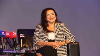 Türk sinemasının Sultanı Türkan Şoraydan duygulandıran yorum