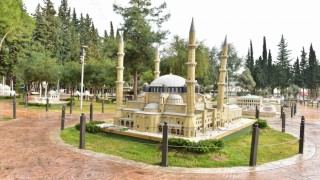 Türkiyenin 81 ilindeki mimari eserler minyatürleriyle sergileniyor