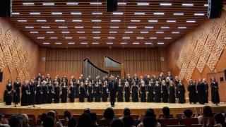 Türkiyenin koroları Cumhuriyetin 102. yılı için birlikte söylüyor: 646 ses, tek koro