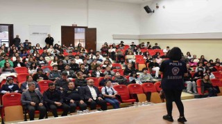 Üniversite öğrencileri uyuşturucuya karşı bilinçlendi