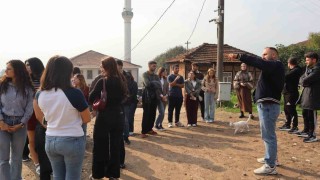 Üniversite öğrencilerine şehir turu düzenlendi