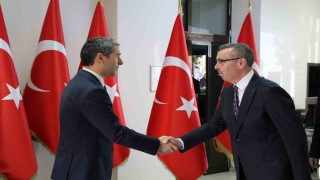 Uşakta Türkiye Cumhuriyetinin 102. yaşı coşkuyla kutlandı