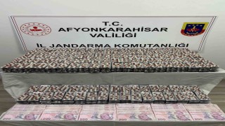 Uyuşturucu operasyonda binlerce hap ele geçirildi