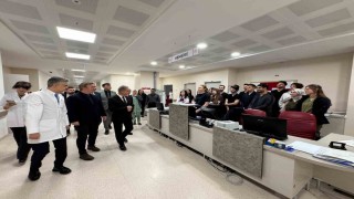 Vali Aydoğdu, hastaları ziyaret etti