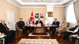 Vali Çiftçi, Bakanlar Yerlikaya ve Uraloğlu ile VKS toplantısına katıldı