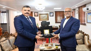 Vali Çiftçiden iade-i ziyaret